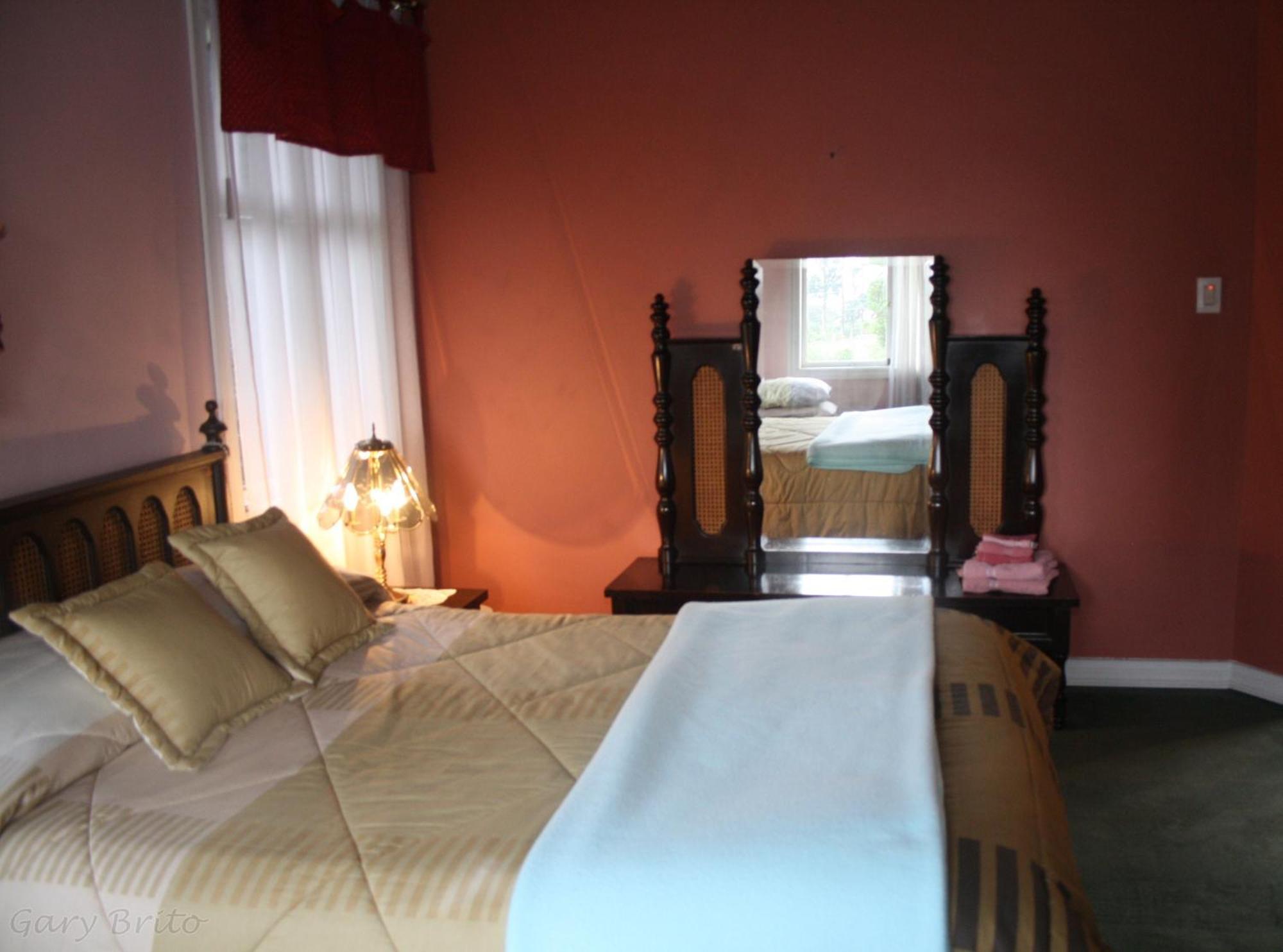 Hostal Saint Mary'S Tababela Rum bild