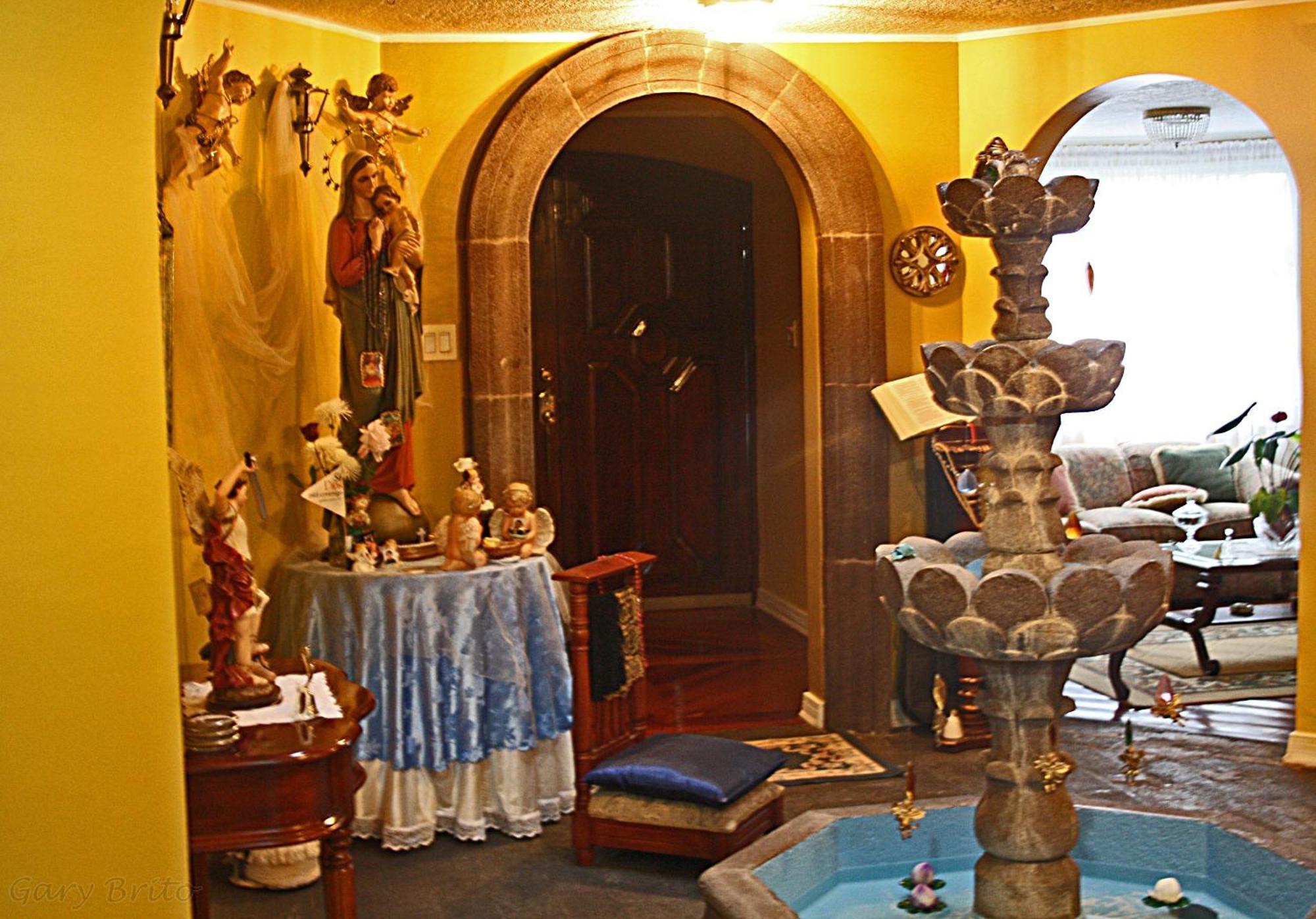 Hostal Saint Mary'S Tababela Rum bild