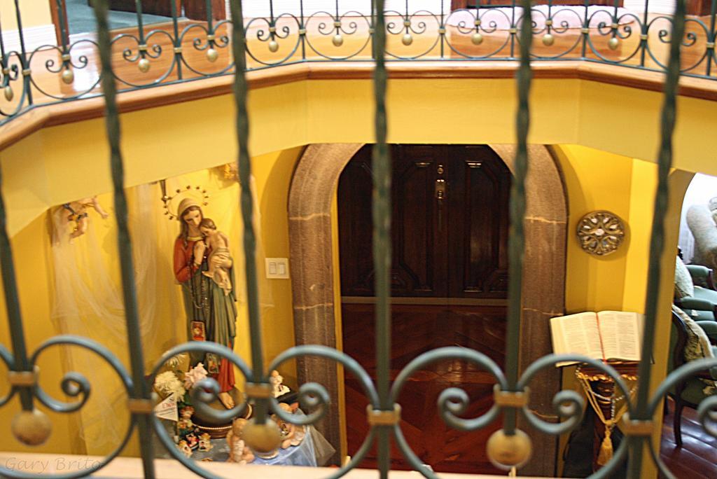 Hostal Saint Mary'S Tababela Exteriör bild