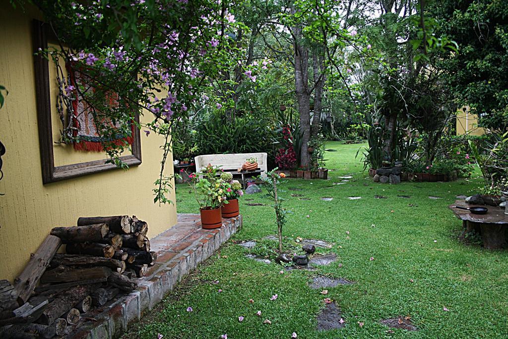Hostal Saint Mary'S Tababela Exteriör bild